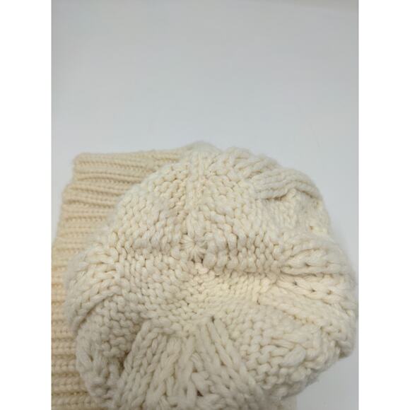 K Accessories Cable Knit Beanie Hat Cream 100% Recycle Material - Picture 11 of 11